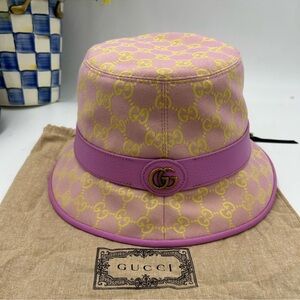 Women’s Gucci, GG canvas/leather bucket, hat, size large made in Italy